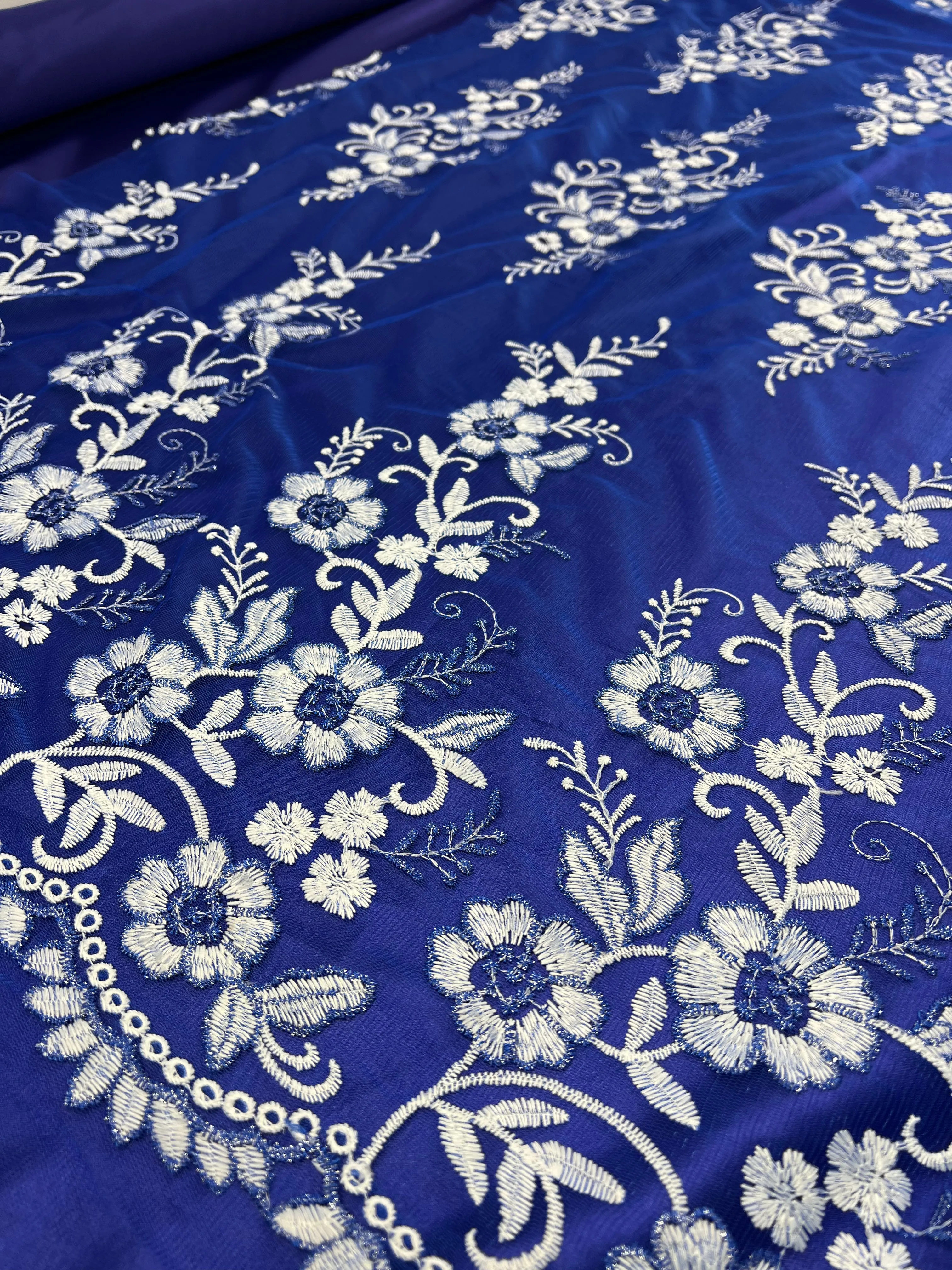 Embroidered Lace - Royal - 150cm