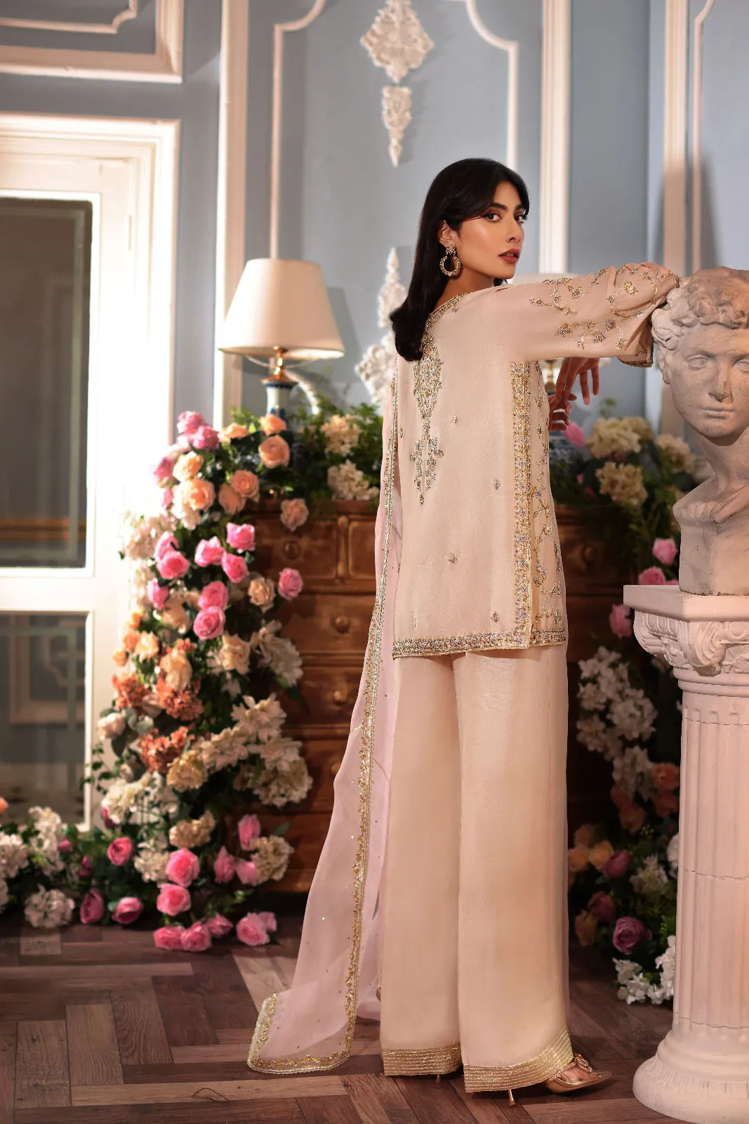 Farween ( Light Beige )