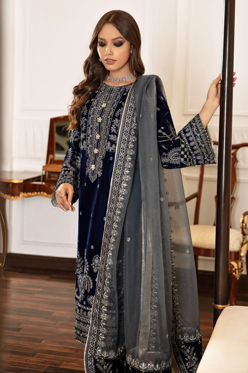 Festive '23 - Embroidered Velvet Uf 41 - RTS - Sale