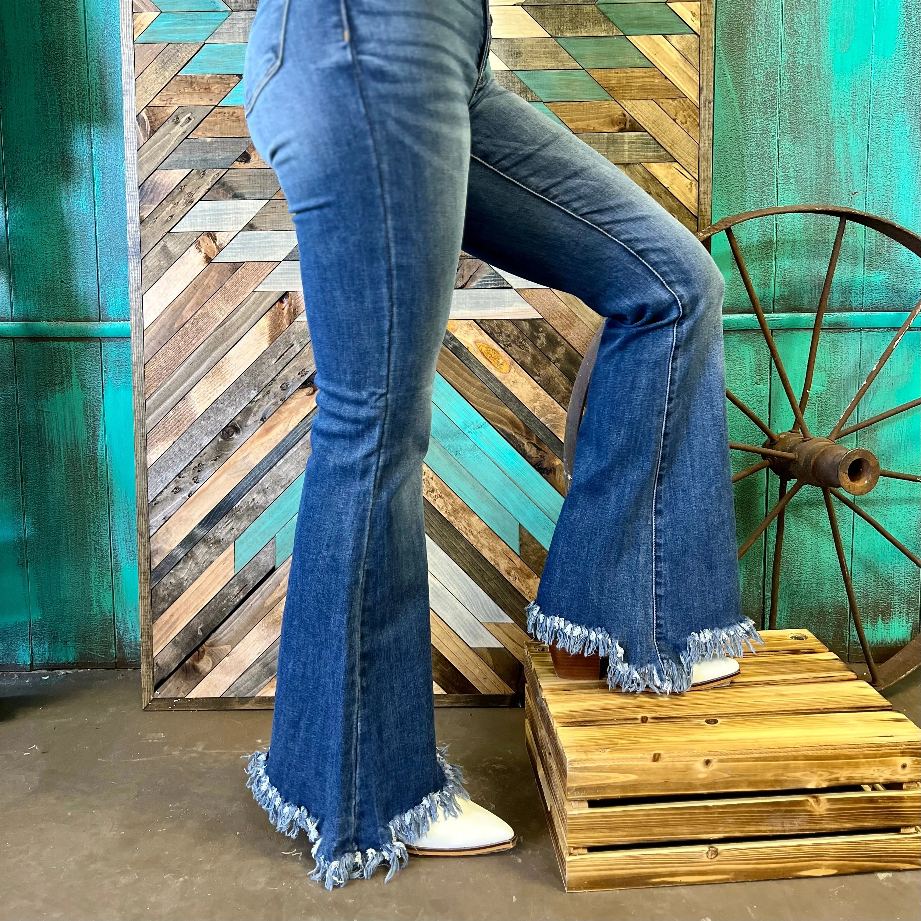 Flare In Her Eyes Jeans*