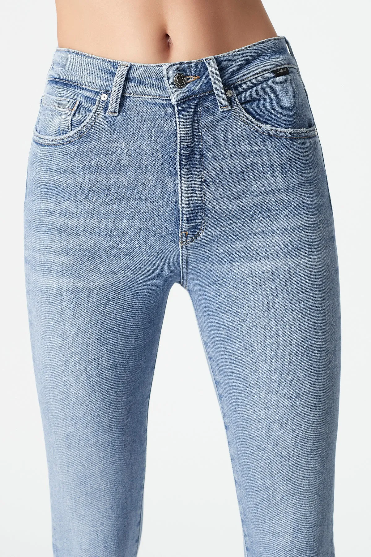 Scarlett Skinny Curve Jeans in Light Shaded LA Vintage