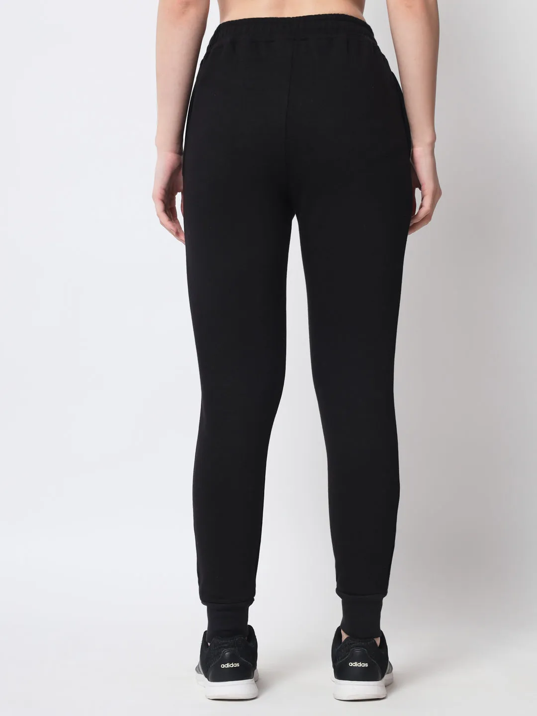 Side Pocket Jogger – Solid Black