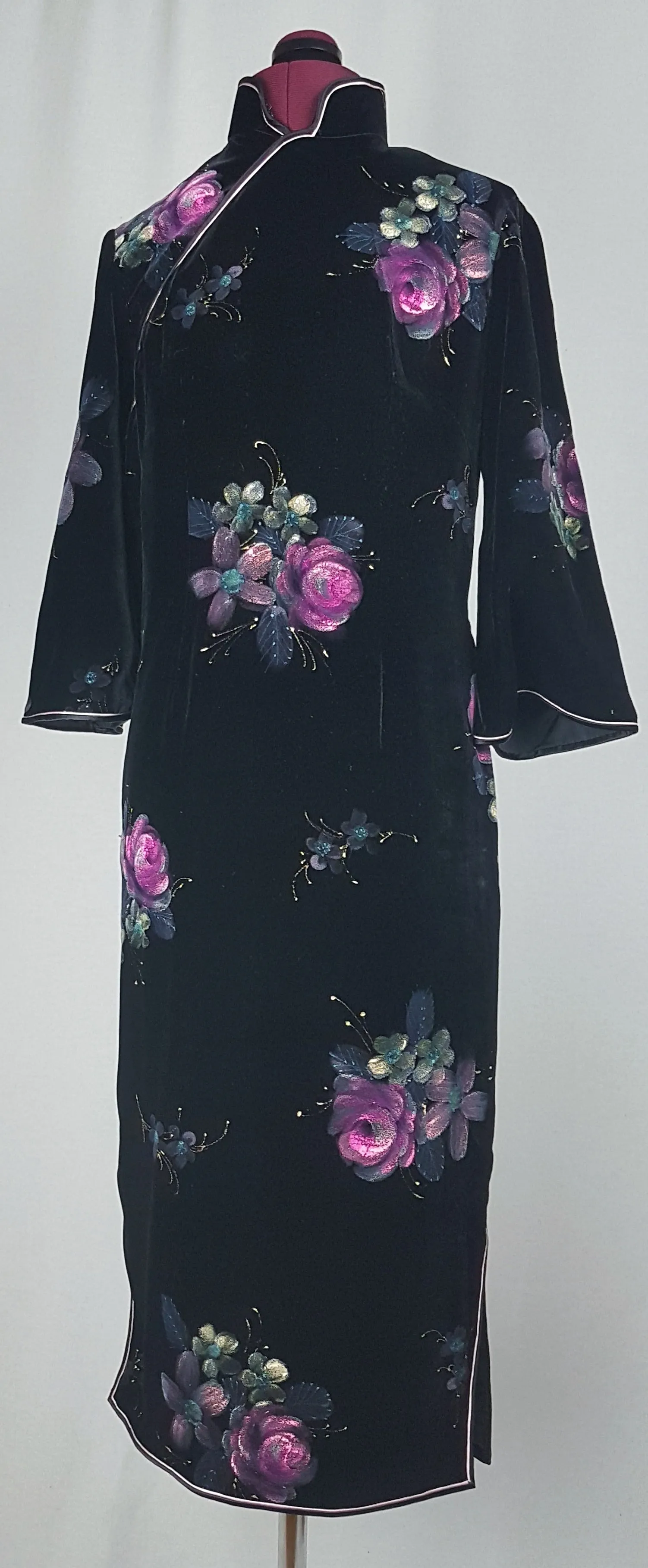 Vintage 1950's | Hand Painted Black Velvet Floral Cheongsam Qipao Dress