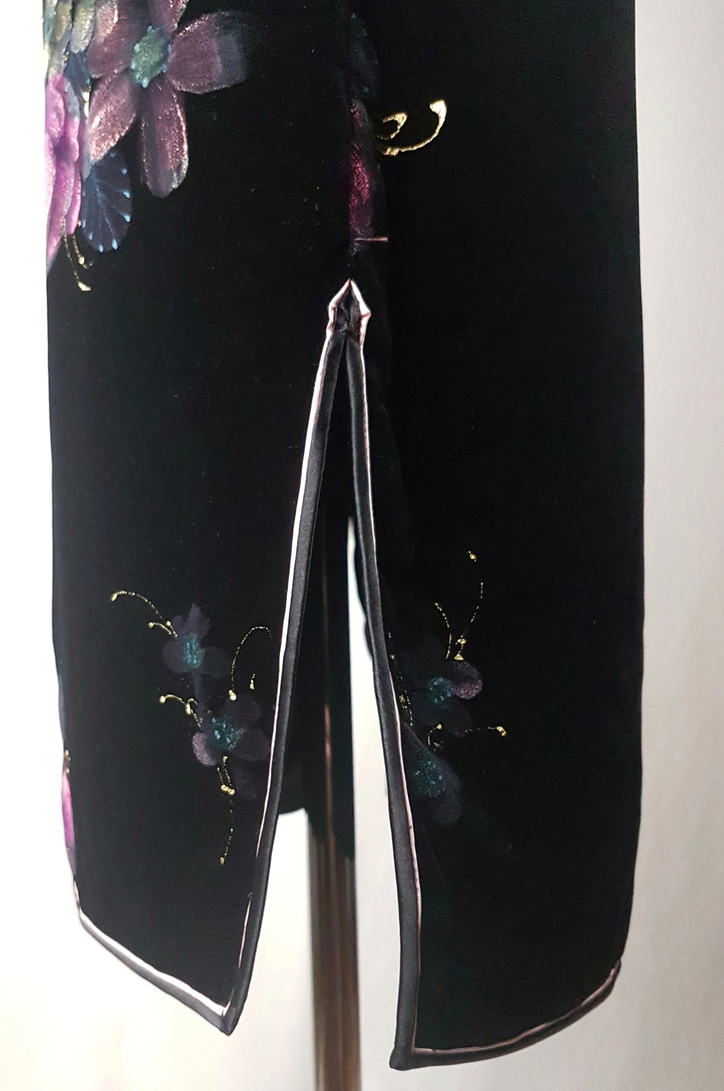Vintage 1950's | Hand Painted Black Velvet Floral Cheongsam Qipao Dress
