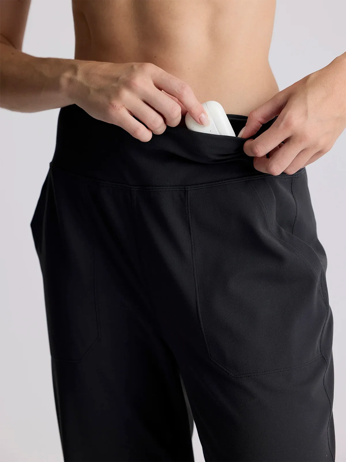 Women's Highmile Fitted Jogger - Black Sand